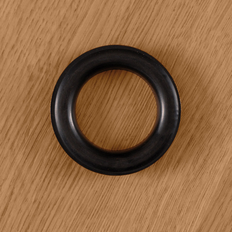 Przelotka metalowa, wysoki kołnierz ln, śr wew 40mm zewn. 62mm, kolor czarny utleniony 011