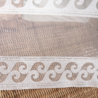 Firanka haftowana na greckim tiulu ze wzorem pasowym, wysokość 310cm, kolor 001 biały