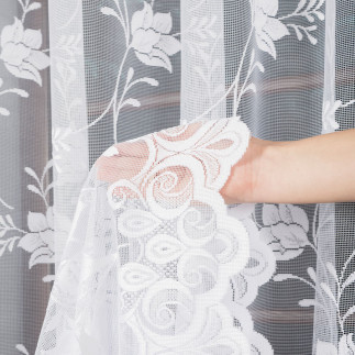 Firanka żakardowa ze wzorem po całości, wysokość 155cm, kolor 001 biały