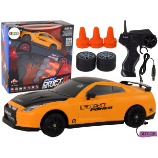 Autko sportowe zdalnie sterowane r/c 1:24 żółte wymienne koła