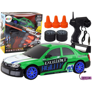Autko sportowe zdalnie sterowane r/c 1:24 zielone wymienne koła