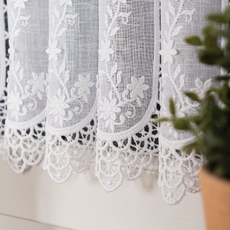 Zazdrostka haftowana panelowa na batyście, wysokość 60cm, kolor 001 biały