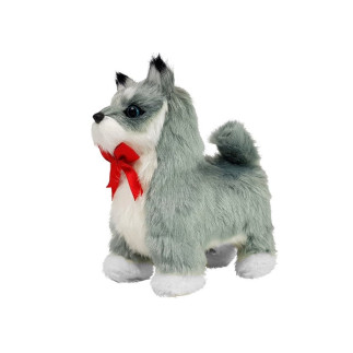 Interaktywny pies husky porusza się, szczeka