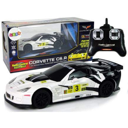 Auto sportowe wyścigowe  r/c 1:24 corvette c6.r biały 2.4 g światła