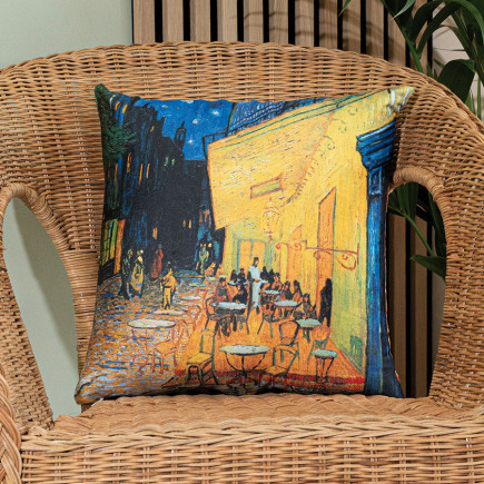 Taras kawiarni w nocy poszewka dekoracyjna velvet, 40x40cm, kolor 001