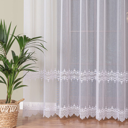 Firanka z aplikacją ze wzorem pasowym na markizecie, wysokość 280cm, kolor 001 biały