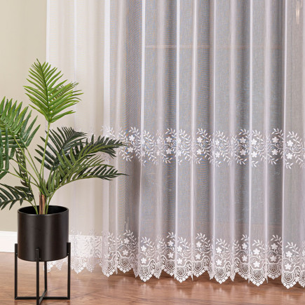 Firanka z aplikacją ze wzorem pasowym na markizecie, wysokość 280cm, kolor 001 biały