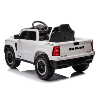 Auto na akumulator zb618 dodge ram biały