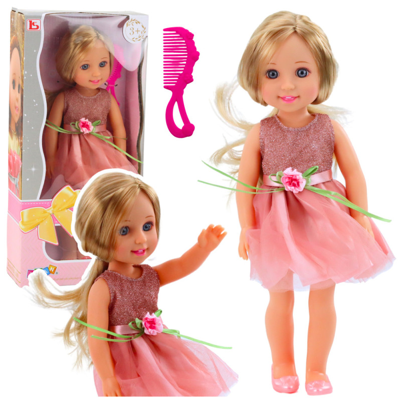 Lalka w sukience z kokardką, długie włosy, różowa grzebień 38 cm - EAN: 5905991055655 Lalka w sukience z kokardką, długie włosy, różowa grzebień 38 cm - EAN: 5905991055655