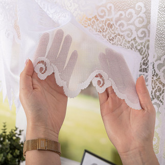 Modesta firanka żakardowa gotowa, szerokość 250 x wysokość 150cm, kolor 001 biały