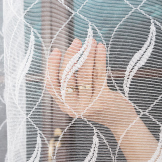 Firanka żakardowa ze wzorem po całości, wysokość 250cm, kolor 001 biały z błyskiem