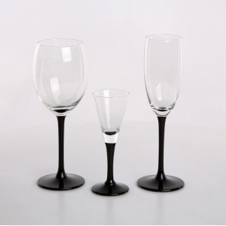 ONYX KPL.6 KIELISZKÓW WINO CZERWONE 330 ML