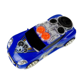 Sportowe auto dj z głośnikami na dachu muzyka światła