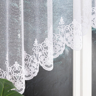 Żaneta firanka żakardowa odpasowana, szerokość 400 x wysokość 105cm, kolor 001 biały