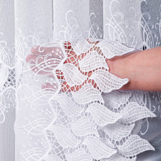 Firanka z aplikacją pasowa, wysokość 280cm, kolor 001 biały