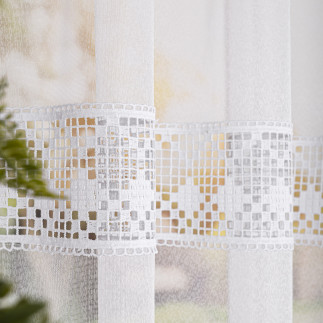 Firanka z aplikacją pasowa, wysokość 175cm, kolor 001 biały