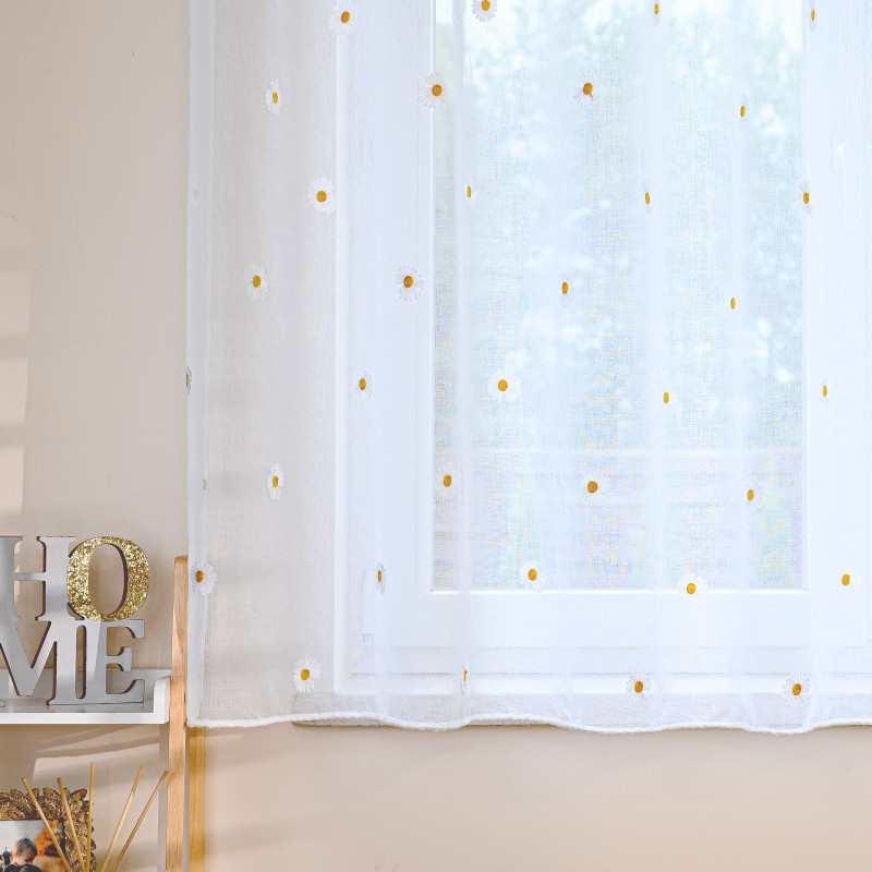 Bellis firana gotowa na etaminie w stokrotki, haftowana na taśmie, z ołowianką szerokość 300 x wysokość 160cm, kolor 001 biały