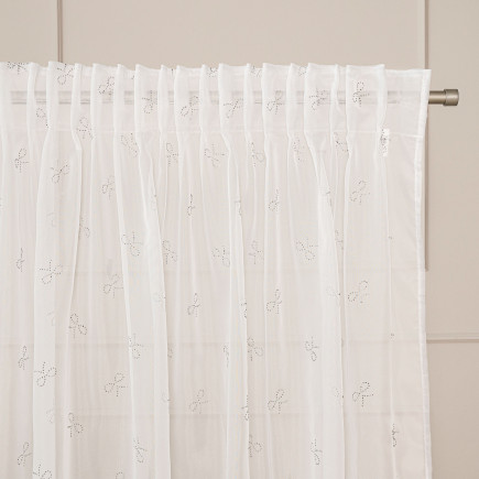 Ribbon firana gotowa na woalu w diamentowe kokardki, na taśmie z ołowianką, szerokość 140 x wysokość 250cm, kolor 001 biały ze s