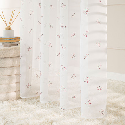 Ribbon firana gotowa na woalu w diamentowe kokardki, na srebrnych przelotkach, z ołowianką, szerokość 140 x wysokość 250cm, kolo