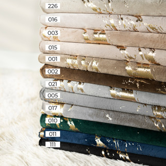 Marma zasłona gotowa na taśmie, szerokość 140cm x wysokość 250cm, kolor 003 jasny beżowy ze złotym nadrukiem na velvi